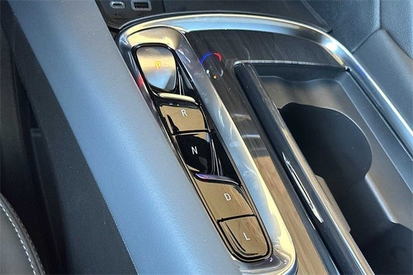 2024 Buick Enclave Essence in Bakersfield, CA - Motor City Auto Center