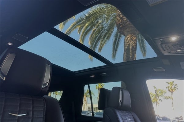 2021 Cadillac Escalade Premium Luxury Platinum in Bakersfield, CA - Motor City Auto Center